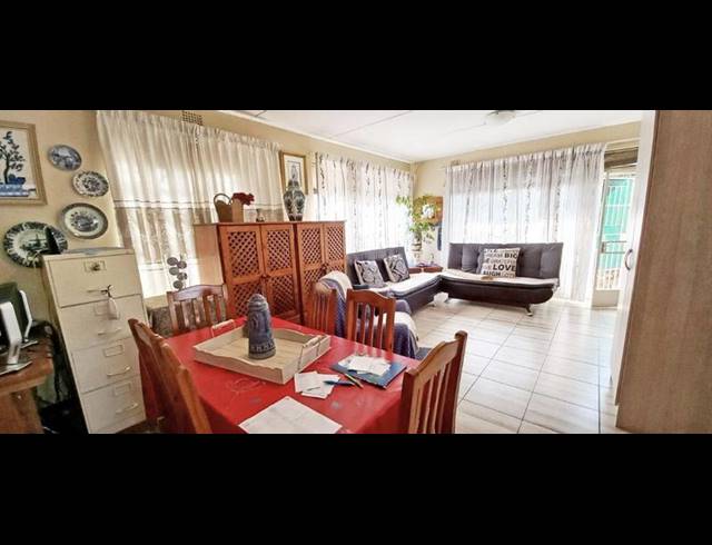 2 BEDROOM DUPLEX FOR SALE IN PRIMROSE HILL